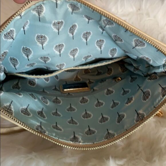 Moda Luxe Leather Fringe Foldover Crossbody Bag - Picture 6 of 7